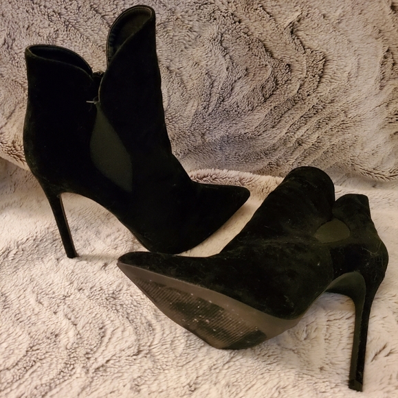 Venus Booties - Picture 4 of 4